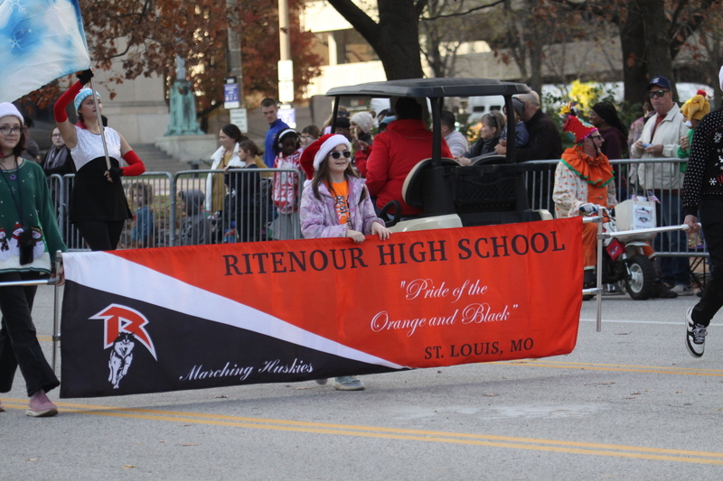 St Louis Thanksgiving Parade 2025 LXXXVIII.jpg :: St. Louis Thanksgiving Parade 2025 - 11/22/2025 - 2pm - The parade began at the Stifel Theatre (Kiel Opera House) on Market Street in St. Louis, Missouri, USA. The St. Louis Thanksgiving Parade is the parade that starts the Winter Holiday Season. The Parade ends at Kiener Plaza near the Old Courthouse in front of the Gateway Arch. 