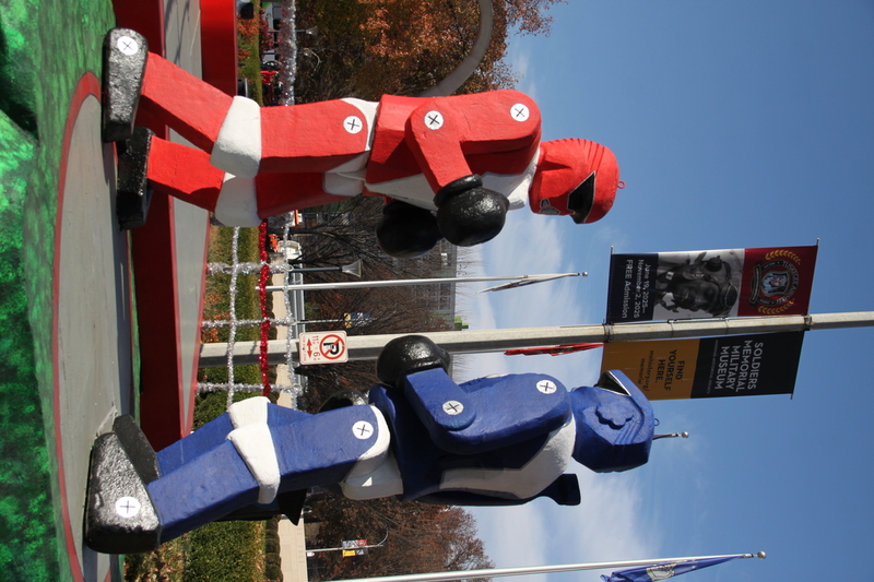 St Louis Thanksgiving Parade 2025 XVII.jpg :: St. Louis Thanksgiving Parade 2025 - 11/22/2025 - On a warm Saturday in Downtown St. Louis, Missouri, USA the floats are readied for the days parade and the opening of 'The Winterfest' at Kiener Plaza. The Lighting of the Tree is also today to begin the Christmas season in St. Louis. There will be over 120 entrees for parade goers to view. 