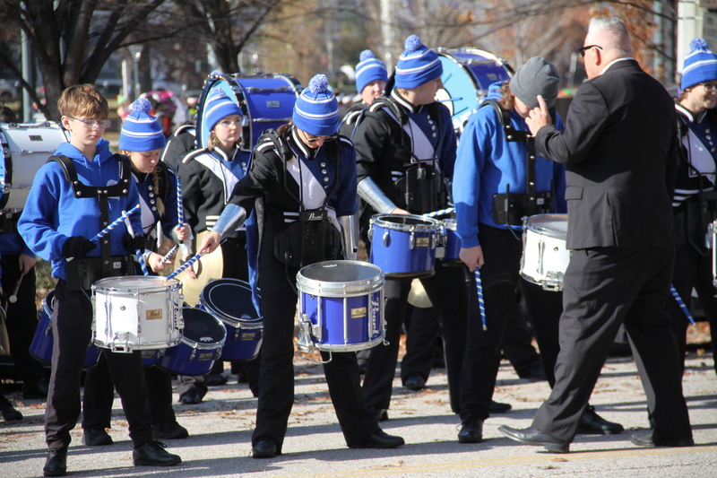 St Louis Thanksgiving Parade 2025 XXIV.jpg :: St. Louis Thanksgiving Parade 2025 - 11/22/2025 - On a warm Saturday in Downtown St. Louis, Missouri, USA the floats are readied for the days parade and the opening of 'The Winterfest' at Kiener Plaza. The Lighting of the Tree is also today to begin the Christmas season in St. Louis. There will be over 120 entrees for parade goers to view. 