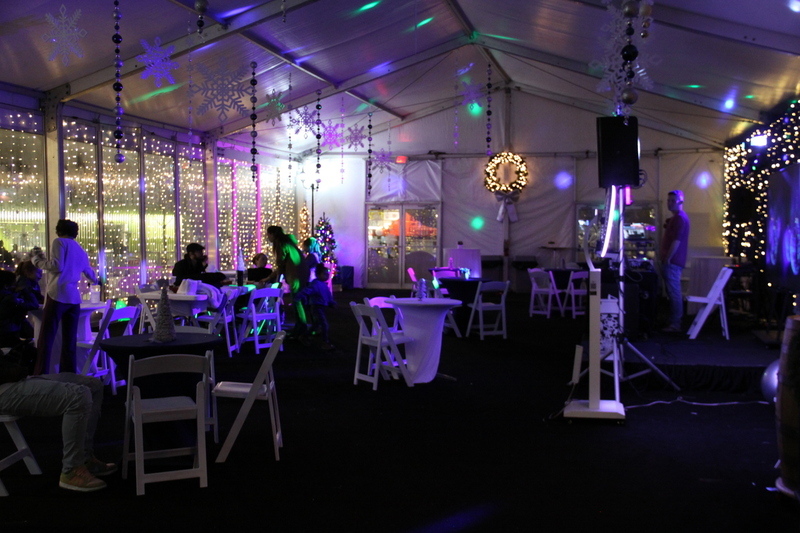 St Louis Winterfest 2025 LXXI.jpg :: St. Louis WINTERFEST 2025-2026 November 22, 2025 to January 11,2026 at Kiener Plaza-St. Louis, Missouri, USA. 10th Anniversary - Ice Skating, Cozy Igloos, Marshmallow-Toasting, S'mores stations, Under thousands of twinkling lights, Ameren Missouri Festival of Lights, The Salvation Army Tree of Lights