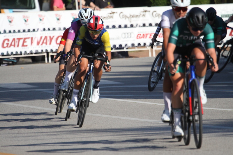 Tour De Francis Park 2025 D -LVI.jpg :: Tour de Francis Park 2025/Gateway Cup 2025 - Women's Pro 1/2 70 Minutes of racing - Fast, Wide, Smooth, and FAST, the Tour de Francis Park is a series favorite. This long 1.2-mile course, is full throttle-feature one super-fast downhill Turn 2 that sets up a long uphill drag to the finish. -Gateway Cup webpage - A criterium, or crit, is a bike race consisting of several laps around a closed circuit, the length of each lap or ranging from about 400 meters to 10,000 meters. (Criterium webpage)