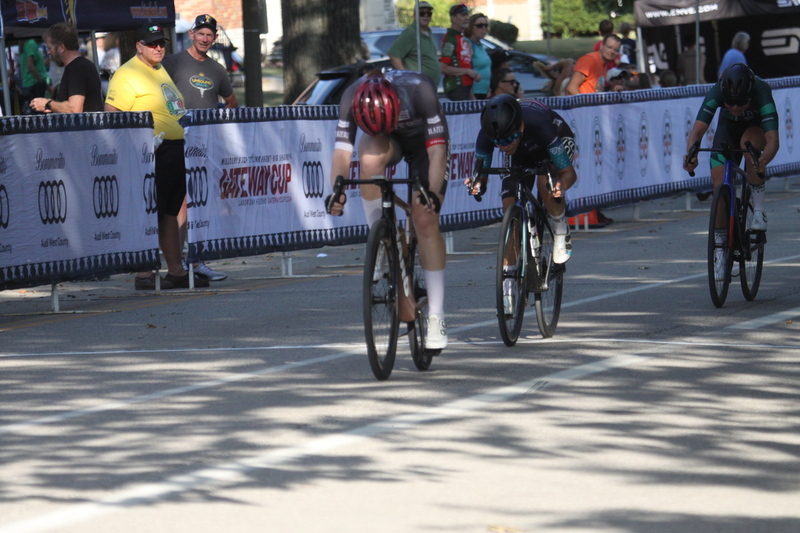 Tour De Francis Park 2025 D -LXI.jpg :: Tour de Francis Park 2025/Gateway Cup 2025 - Women's Pro CAT 1-2, 70 minutes of racing- Fast, Wide, Smooth, and FAST, the Tour de Francis Park is a series favorite. This long 1.2-mile course, is full throttle-featuring one superfast downhill turn 2 that sets up a long uphill drag to the finish. Omnium - a multiple race event in track cycling. In recent years, road racing has also adopted the term to describe multi-day races that feature three primary road races events (time trial, mass start, and criterium). USA Cycling