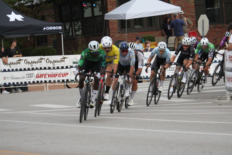 Tour De Francis Park 2025 E -XXV.jpg :: Tour de Francis Park 2025/Gateway cup 2025 - Men's Pro CAT 1, 70 minutes of racing, 150 rider field - Fast, wide, smooth, and FAST, the Tour de Francis Park is a series favorite. This 1.2-mile course, is full throttle-featuring one super-fast downhill Turn 2 that sets up a long uphill drag to the finish. - Gateway Cup website - Riders that have been significantly delayed (have to get off bikes, step over riders, forced detour off course to continue, etc.) may report for a free lap. Riders reporting are subject to the decision of the officials monitoring the course to allow the free lap. Riders are given this information while waiting to start at the start/finish line. This is a USA Cycling sanctioned event. 