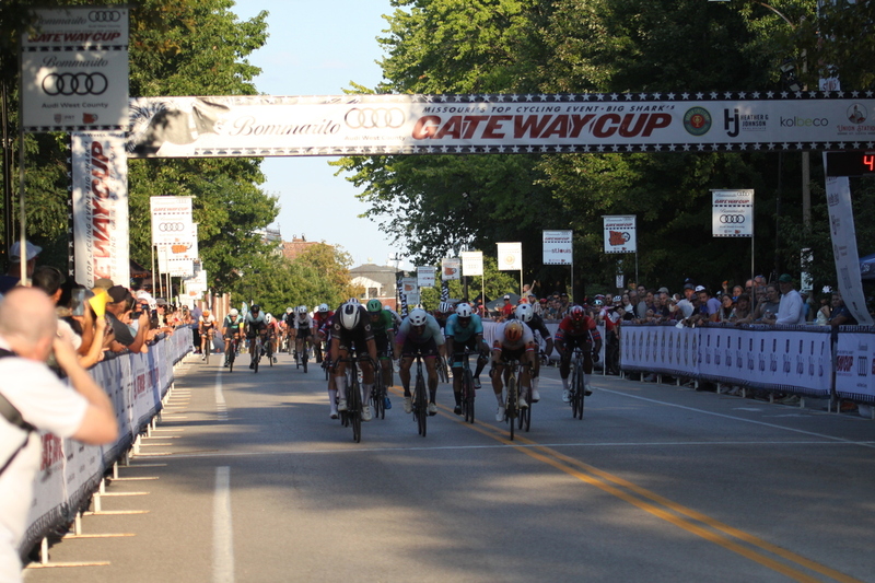Tour De Lafayette 2025 B -LXVIII.jpg :: Tour de Lafayette 2025/ Gateway Cup 2025 at Lafayette Square Park in South St. Louis City, Missouri, USA. Master 40+ CAT 1-4 50 Minutes. USA Cycling, Omnium - a multiple race event in track cycling. In recent years road racing has adopted the term to describe multi-day races that feature three primary road races events (time trail, mass start, and criterium). Four criteriums make this an Omnium. 