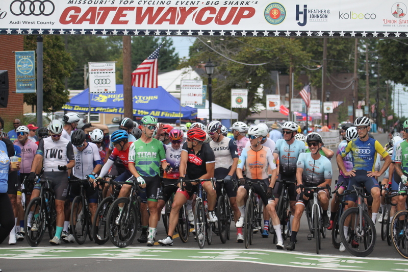 Tour de Florissant 2025 B -.jpg :: Tour de Florissant 2025/Gateway Cup 2025 - Masters 50+/60+ CAT 1-4, 40 Minutes of racing, a field 100 - September 1st, 2025, Tour de Florissant - New course doe 2025! The fourth and final leg of the Gateway Cup gets underway in Historic Old Town Florissant in St. Louis County. This technical course races through one of St. Louis' most nostalgic locales. Note - the course has been shifted to a flat finish in front of Historic City Hall, on mild climb, 6 turns. This year was the 40th Anniversary of the Gateway Cup. 