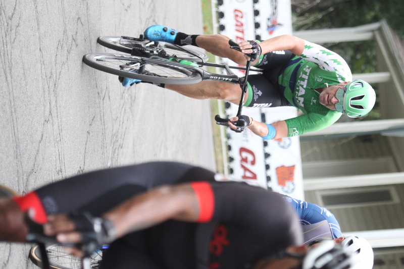 Tour de Florissant 2025 B -X.jpg :: Tour de Florissant 2025/Gateway Cup 2025 - Masters 50+/60+ CAT 1-4, 40 Minutes of racing, a field 100 - September 1st, 2025, Tour de Florissant - New course doe 2025! The fourth and final leg of the Gateway Cup gets underway in Historic Old Town Florissant in St. Louis County. This technical course races through one of St. Louis' most nostalgic locales. Note - the course has been shifted to a flat finish in front of Historic City Hall, on mild climb, 6 turns. This year was the 40th Anniversary of the Gateway Cup. 