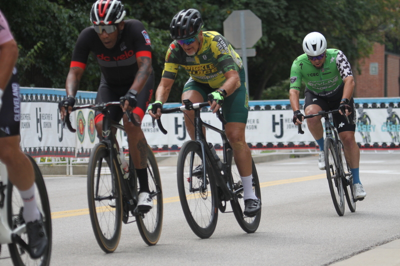 Tour de Florissant 2025 B -XXXX.jpg :: Tour de Florissant 2025/Gateway Cup 2025 - Masters 50+/60+ CAT 1-4, 40 Minutes of racing, a field 100 - September 1st, 2025, Tour de Florissant - New course doe 2025! The fourth and final leg of the Gateway Cup gets underway in Historic Old Town Florissant in St. Louis County. This technical course races through one of St. Louis' most nostalgic locales. Note - the course has been shifted to a flat finish in front of Historic City Hall, on mild climb, 6 turns. This year was the 40th Anniversary of the Gateway Cup. 