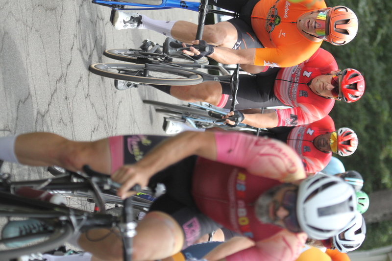 Tour de Florissant 2025 D -LV.jpg :: Tour de Florissant 2025/Gateway Cup 2025 - September 1st 2025 - Masters 40+ CAT 1-4, 50 Minutes of racing, a field of 150 - Tour de Florissant - New course for 2025! The fourth and final leg of the Gateway Cup gets underway in Historic Old Town Florissant is St. Louis County. This technical course races through one of St. Louis' most nostalgic locales. Note - the course has been shifted to a flat finish in front of Historic City Hall, one mild climb, 6 turns. -Gateway Cup Website- A Criterium, or Crit, is a bike race consisting of several laps around a closed circuit, the length of each lap or ranging from about 400 meters to 10,000 meters. USA Cycling