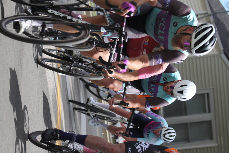 Tour de Florissant 2025 D -LXXV.jpg :: Tour de Florissant 2025/Gateway Cup 2025 - September 1st 2025 - Masters 40+ CAT 1-4, 50 Minutes of racing, a field of 150 - Tour de Florissant - New course for 2025! The fourth and final leg of the Gateway Cup gets underway in Historic Old Town Florissant is St. Louis County. This technical course races through one of St. Louis' most nostalgic locales. Note - the course has been shifted to a flat finish in front of Historic City Hall, one mild climb, 6 turns. -Gateway Cup Website- A Criterium, or Crit, is a bike race consisting of several laps around a closed circuit, the length of each lap or ranging from about 400 meters to 10,000 meters. USA Cycling