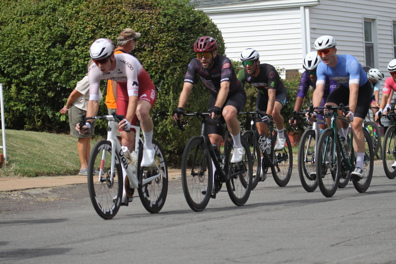 Tour de Florissant 2025 F -III.jpg :: Tour de Florissant 2025 - Gateway Cup 2025 - Tour de Florissant - Men's CAT 2/3 55 minutes of racing, field of 150 racers - New course for 2025! The fourth and final leg of the Gateway Cup gets underway in Historic Old Town Florissant in St. Louis County. This technical course races through one of St. Louis' most nostalgic locales. Note - the course has been shifted to a flat finish in front of Historic City Hall, one mild climb, 6 turns. Category 3 finishes a lap or two before Category 2 -USA Cycling  