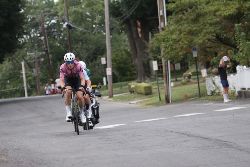 Tour de Florissant 2025 G -LXXXXVII.jpg :: Tour de Florissant 2025/Gateway Cup 2025 - Men's Pro Cycling CAT I - September 1st 2025 - Tour de Florissant - New course for 2025! The fourth and final leg of the Gateway Cup gets underway in Historic Old Town Florissant in St. Louis County. This technical course races through one of St. Louis' most nostalgic locales. Note - the course has been shifted to a flat finish in front of Historic City Hall, one mild climb, 6 turns. (Gateway Cup website) In mass start cycling races, the winner is determined by the first rider to cross the finish line. However, the race format can vary, and some events may have additional criteria or rules that can influence the winner. For example, in points races, the rider with the most points at the end of the race wins, and in sprint events, the winner is determined by the third rider to cross the finish line after a series of sprints. (Wikipedia) USA Cycling