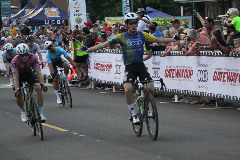 Tour de Florissant 2025 H -LXXIV.jpg :: Tour de Florissant 2025 - Gateway Cup 2025 - Men's Pro CAT 1 - 70 Minutes of Racing - 150 rider field - Tour de Florissant - New course for 2025! The fourth and final leg of the Gateway Cup gets underway in Historic Old Town Florissant in St. Louis County. This course races through one of St. Louis' most nostalgic locales. Note - the course has been shifted to a flat finish in front of Historic City Hall, one mild climb, 6 turns. USA Cycling, Men's Pro Cycling, In mass start cycling races, the winner is determined by the first rider to cross the finish line. However, the race format can vary, and some events may have additional criteria or rules that can influence the winner. For example, in points races, the rider with the most points at the end of the race wins, and in sprint events, the winner is determined by the third rider to cross the finish line after a series of sprints.   
