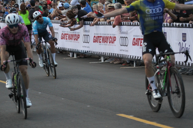 Tour de Florissant 2025 H -LXXV.jpg :: Tour de Florissant 2025 - Gateway Cup 2025 - Men's Pro CAT 1 - 70 Minutes of Racing - 150 rider field - Tour de Florissant - New course for 2025! The fourth and final leg of the Gateway Cup gets underway in Historic Old Town Florissant in St. Louis County. This course races through one of St. Louis' most nostalgic locales. Note - the course has been shifted to a flat finish in front of Historic City Hall, one mild climb, 6 turns. USA Cycling, Men's Pro Cycling, In mass start cycling races, the winner is determined by the first rider to cross the finish line. However, the race format can vary, and some events may have additional criteria or rules that can influence the winner. For example, in points races, the rider with the most points at the end of the race wins, and in sprint events, the winner is determined by the third rider to cross the finish line after a series of sprints.   
