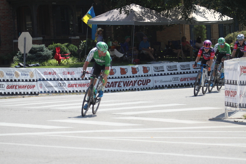 Tour de Francis Park 2025 A -LXXIX.jpg :: Tour de Francis Park 2025/Gateway Cup 2025 - Men's Master's 50+/60+ CAT 1-4 40minutes of racing - Fast, Wide, Smooth, and Fast, the Tour de Francis Park is a series favorite, this long, 1.2-mile course, is full throttle- featuring one super-fast downhill turn 2 that sets up a long uphill drag to the finish. Breakaway - a sudden acceleration by one or more bicyclists pulling away from the pack in a race. 