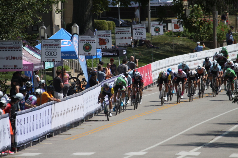 Tour de Francis Park 2025 A -LXXXXI.jpg :: Tour de Francis Park 2025/Gateway Cup 2025 - Men's Master's 50+/60+ CAT 1-4 40minutes of racing - Fast, Wide, Smooth, and Fast, the Tour de Francis Park is a series favorite, this long, 1.2-mile course, is full throttle- featuring one super-fast downhill turn 2 that sets up a long uphill drag to the finish. Breakaway - a sudden acceleration by one or more bicyclists pulling away from the pack in a race. 