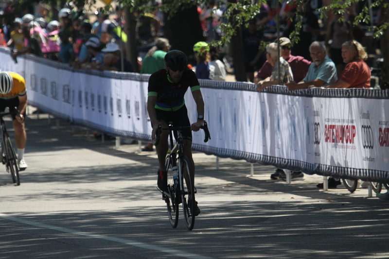 Tour de Francis Park 2025 A -X.jpg :: Tour de Francis Park 2025/Gateway Cup 2025 - CAT 4/5, 40 minutes 1105am - the course is described as, Fast, Wide, Smooth, and Fast, the Tour de Francis Park is a series favorite. This long 1.2-mile course is full throttle - featuring one super-fast downhill turn 2 that sets up a long uphill drag to the finish. - Gateway Cup website - Breakaway - a sudden acceleration by one or more bicyclists pulling away from the pack in a race. 