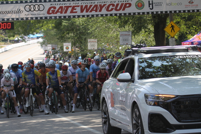 Tour de Francis Park 2025 A -XXXXVII.jpg :: Tour de Francis Park 2025/Gateway Cup 2025 - Masters 50+/60+ CAT 1-4, 40 Minutes of racing - August, 30, 2025 - Fast, Wide, Smooth, and FAST, the Tour de Francis Park is a series favorite, This long 1.2-mile course, is full throttle-featuring one super-fast downhill Turn 2 that sets up a long uphill drag to the Finish. - A Criterium, or Crit, is a bike race consisting of several laps around a closed circuit, the length of each lap or ranging from about 400 meters to 10,000 meters. Men's Cycling