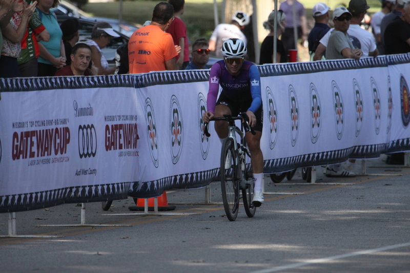 Tour de Francis Park 2025 D -LXIX.jpg :: Tour de Francis Park 2025/Gateway Cup 2025 - Women's Pro CAT 1-2, 70 minutes of racing- Fast, Wide, Smooth, and FAST, the Tour de Francis Park is a series favorite. This long 1.2-mile course, is full throttle-featuring one superfast downhill turn 2 that sets up a long uphill drag to the finish. Omnium - a multiple race event in track cycling. In recent years, road racing has also adopted the term to describe multi-day races that feature three primary road races events (time trial, mass start, and criterium). USA Cycling