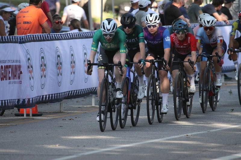 Tour de Francis Park 2025 D -LXXVI.jpg :: Tour de Francis Park 2025/Gateway Cup 2025 - Women's Pro CAT 1-2, 70 minutes of racing- Fast, Wide, Smooth, and FAST, the Tour de Francis Park is a series favorite. This long 1.2-mile course, is full throttle-featuring one superfast downhill turn 2 that sets up a long uphill drag to the finish. Omnium - a multiple race event in track cycling. In recent years, road racing has also adopted the term to describe multi-day races that feature three primary road races events (time trial, mass start, and criterium). USA Cycling