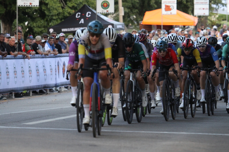 Tour de Francis Park 2025 D -LXXXVI.jpg :: Tour de Francis Park 2025/Gateway Cup 2025 - Women's Pro CAT 1-2, 70 minutes of racing- Fast, Wide, Smooth, and FAST, the Tour de Francis Park is a series favorite. This long 1.2-mile course, is full throttle-featuring one superfast downhill turn 2 that sets up a long uphill drag to the finish. Omnium - a multiple race event in track cycling. In recent years, road racing has also adopted the term to describe multi-day races that feature three primary road races events (time trial, mass start, and criterium). USA Cycling