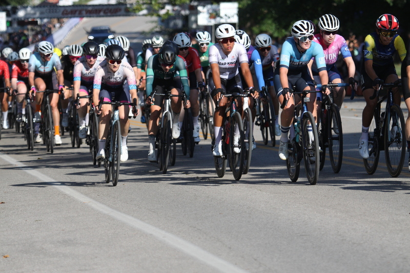 Tour de Francis Park 2025 D -XXXXIII.jpg :: Tour de Francis Park 2025/Gateway Cup 2025 - Women's Pro 1/2 70 Minutes of racing - Fast, Wide, Smooth, and FAST, the Tour de Francis Park is a series favorite. This long 1.2-mile course, is full throttle-feature one super-fast downhill Turn 2 that sets up a long uphill drag to the finish. -Gateway Cup webpage - A criterium, or crit, is a bike race consisting of several laps around a closed circuit, the length of each lap or ranging from about 400 meters to 10,000 meters. (Criterium webpage)