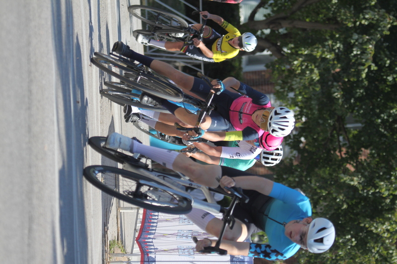 Tour de Francis Park 2025 L.jpg :: Tour de Francis Park 2025/Gateway Cup 2025 - August 30, 2025 Juniors A (13-14,15-16,17-18) for 25-Minutes. Fast, wide, smooth, and Fast, the Tour de Francis Park is a series favorite. This long, 1.2-mile course, is full throttle-featuring one super-fast downhill turn 2 that sets up a long uphill drag to the finish. USA Cycling 