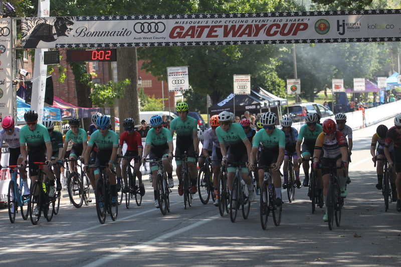 Tour de Francis Park 2025 XXXXIII.jpg :: Tour de Francis Park 2025/Gateway Cup 2025 - August 30, 2025 Juniors A (13-14,15-16,17-18) for 25-Minutes. Fast, wide, smooth, and Fast, the Tour de Francis Park is a series favorite. This long, 1.2-mile course, is full throttle-featuring one super-fast downhill turn 2 that sets up a long uphill drag to the finish. USA Cycling 