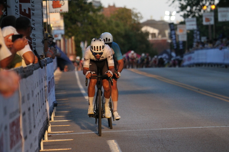 Tour de Lafayette 2025 B -CI.jpg :: Tour de Lafayette 2025/Gateway Cup 2025 Men's Masters 40+ CAT 1-4 50 minute race. The race was held in South St. Louis City, Missouri, USA at Lafayette Square Park. A criterium, or crit, is a bike race consisting of several laps around a closed circuit, the length of each lap or ranging from about 400 meter to 10,000 meter. Tour de Lafayette is a flat, wide-open 0.9-mile course with four 90-degree turns. USA Cycling