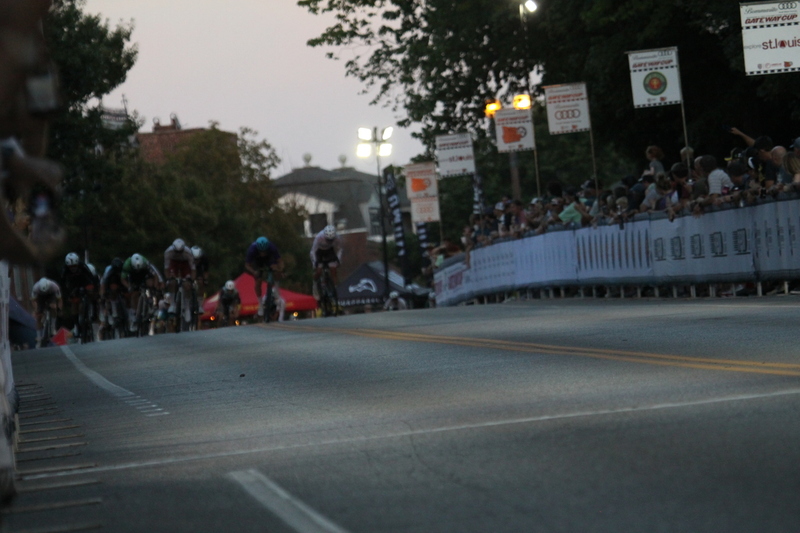 Tour de Lafayette 2025 D -I.jpg :: Tour de Lafayette 2025/Gateway Cup 2025 Men's Masters 40+ CAT 1-4 50 minute race. The race was held in South St. Louis City, Missouri, USA at Lafayette Square Park. A criterium, or crit, is a bike race consisting of several laps around a closed circuit, the length of each lap or ranging from about 400 meter to 10,000 meter. Tour de Lafayette is a flat, wide-open 0.9-mile course with four 90-degree turns. USA Cycling