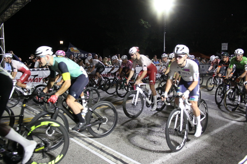 Tour de Lafayette 2025 D -LXXII.jpg :: Tour de Lafayette 2025/Gateway Cup 2025 - Men's Pro CAT 1, August 29th 2025, The Lafayette Square neighborhood and business district as the first leg of the Gateway Cup gets underway in St. Louis first historic district, this nighttime criterium will take place under the lights on a flat, wide-open 0.9-mile course with four 90-degree turns. USA Cycling, Men's Cycling