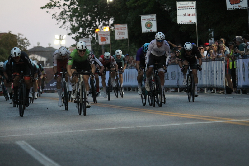 Tour de Lafayette 2025 D -VII.jpg :: Tour de Lafayette 2025/Gateway Cup 2025 Men's Masters 40+ CAT 1-4 50 minute race. The race was held in South St. Louis City, Missouri, USA at Lafayette Square Park. A criterium, or crit, is a bike race consisting of several laps around a closed circuit, the length of each lap or ranging from about 400 meter to 10,000 meter. Tour de Lafayette is a flat, wide-open 0.9-mile course with four 90-degree turns. USA Cycling