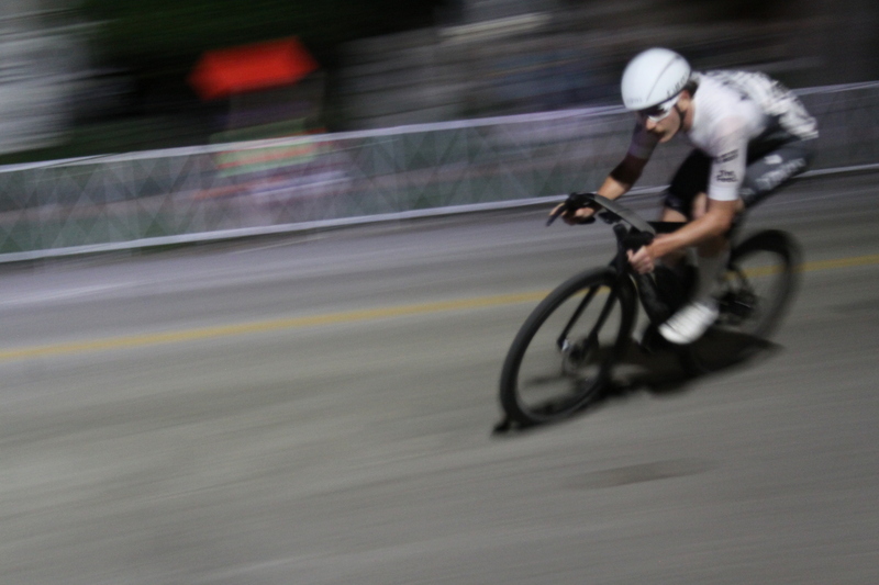 Tour de Lafayette 2025 E -I.jpg :: Tour de Lafayette 2025/Gateway Cup 2025, Men's Pro CAT 1 70-minutes of racing - A Criterium, or Crit, is a bike race consisting of several laps around a closed circuit, the length of each lap or ranging from about 400 meters to 10,000 meters. The Lafayette neighborhood is one of the oldest in St. Louis and boasts the city's first public park created by ordinance 1836, the park was named in honor of Marquis de Lafayette, a French Stateman who served at a volunteer under George Washington during the American Revolution. -Gateway Cup Website- 0.9-mile course with four 90-degree turns. August, 29th, 2025 850pm, USA Cycling