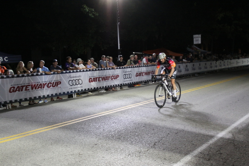 Tour de Lafayette 2025 E -XXXV.jpg :: Tour de Lafayette 2025/Gateway Cup 2025 - Men's Pro CAT 1, 70-Minute Race, Stop 6 - Bommarito Audi West County Gateway Cup, Four days of racing over Labor Day Weekend, The Bommarito Audi West County Gateway Cup feature four of St. Louis signature neighborhoods and the final stage of the American Criterium Cup at the Classic Giro della Montagna Criterium. -Gateway Cup website- The Lafayette Square neighborhood and business district as the first leg of the Gateway Cup gets underway in St. Louis first historic district, this nightime criterium will take place under the lights as a flat, wide-open 0.9-mile course with four 90-degree turns. USA Cycling, 