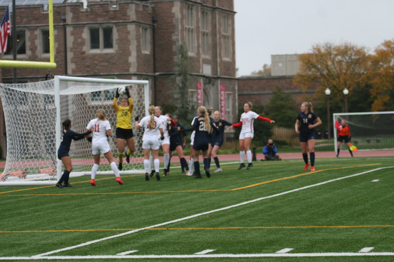Wash U (Bears) vs University of Rochester Womens Soccer 2023 LXX.jpg :: Women's soccer at Francis Olympic Field at Wash U St. Louis campus. Wash U (Bears) vs University of Rochester. It's a Division III match up. Wash U is in the CCIW College Conference of Illinois Wisconsin. St. Louis, Missouri, USA. UAA, NCAA 