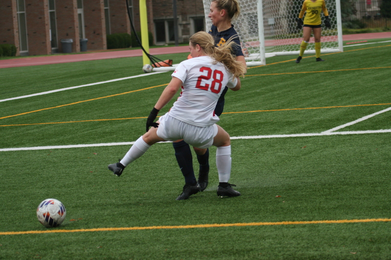 Wash U (Bears) vs University of Rochester Womens Soccer 2023 LXXV.jpg :: Women's soccer at Francis Olympic Field at Wash U St. Louis campus. Wash U (Bears) vs University of Rochester. It's a Division III match up. Wash U is in the CCIW College Conference of Illinois Wisconsin. St. Louis, Missouri, USA. UAA, NCAA 