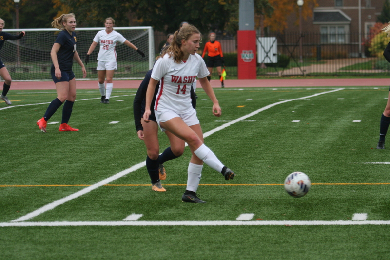 Wash U (Bears) vs University of Rochester Womens Soccer 2023 LXXXXVII.jpg :: Wash U (Bears) vs University of Rochester, NY at Francis Olympic Field in St. Louis, Missouri, USA.  In a NCAA Division III match up. UAA, Wash U Soccer, Wash U Conference College of Illinois Wisconsin, D3sports.com