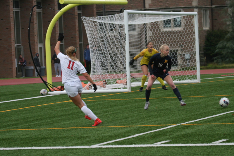Wash U (Bears) vs University of Rochester Womens Soccer 2023 XXXII.jpg :: Wash U (Bears) vs University of Rochester 2023 at Francis Olympic Field in St. Louis, Missouri, USA. This a Division III NCAA match up of lady's soccer. Wash U is in the College Conference of Illinois Wisconsin.  