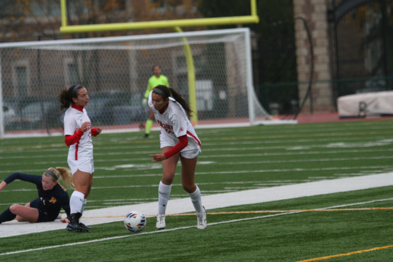 Wash U (Bears) vs University of Rochester Womens Soccer 2023 XXXVII.jpg :: Wash U (Bears) vs University of Rochester 2023 at Francis Olympic Field in St. Louis, Missouri, USA. This a Division III NCAA match up of lady's soccer. Wash U is in the College Conference of Illinois Wisconsin.  