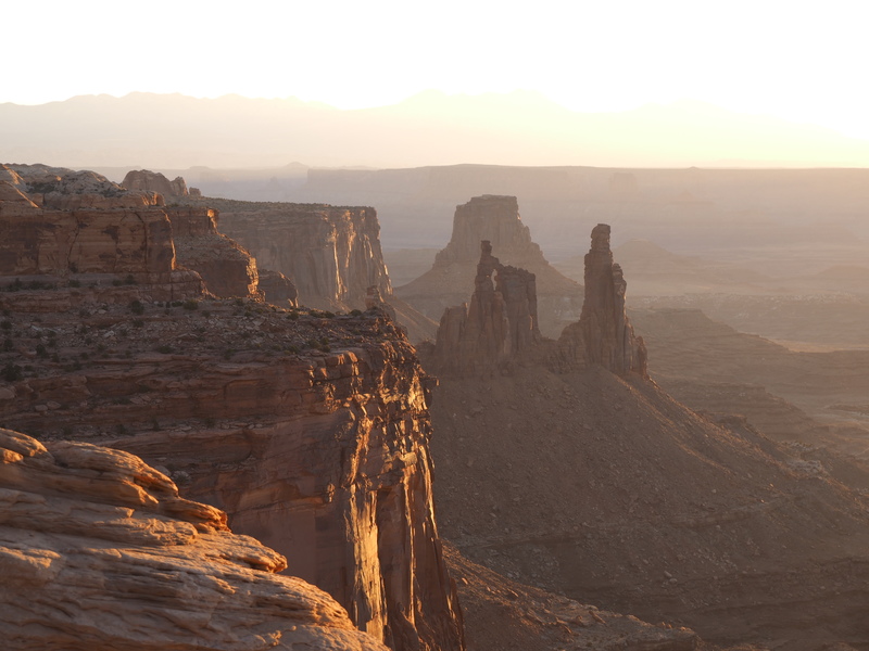 Washing Woman Arch - Canyonlands Utah.jpg :: OLYMPUS DIGITAL CAMERA
