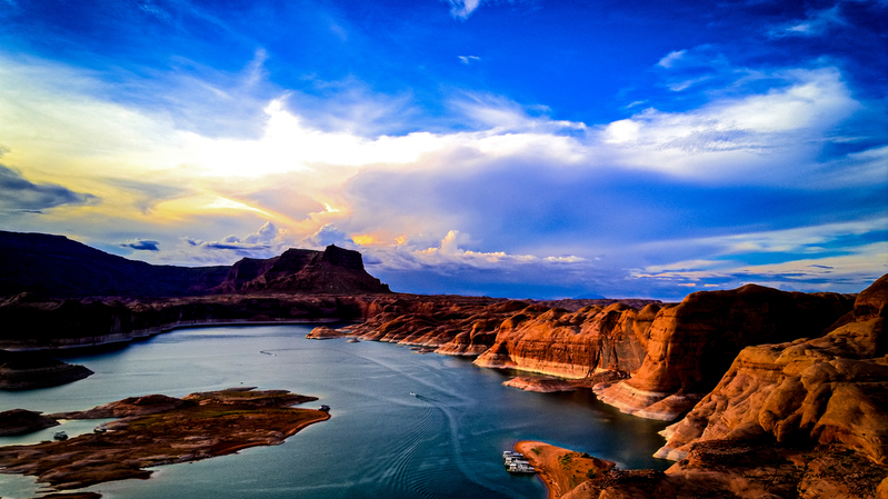 Lake Powell Flyover.jpg