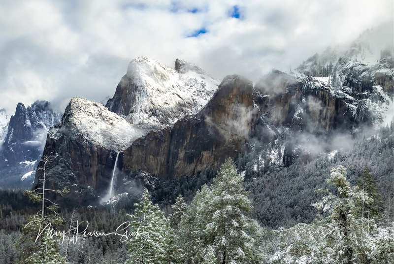 Bridalveil Fall At Tunnelview Overlook CROPPED YNP USA  MPS-YNP-1002-WR.jpg