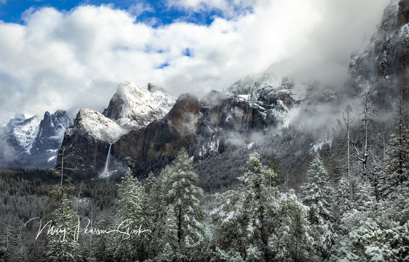 Bridalveil Fall at Tunnelview Overlook YNP USA  MPS-YNP-1003.jpg