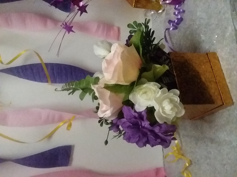 Birthday floral box pic1 20201218_200359.jpg