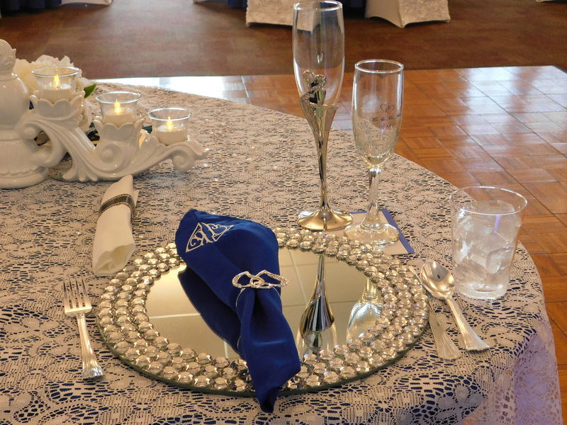 Julius Sweetheart Table pic 2DSCN0770.jpg