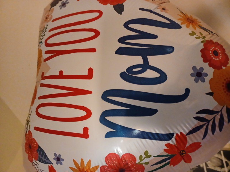 Mother Day balloon 20220507_163228.jpg