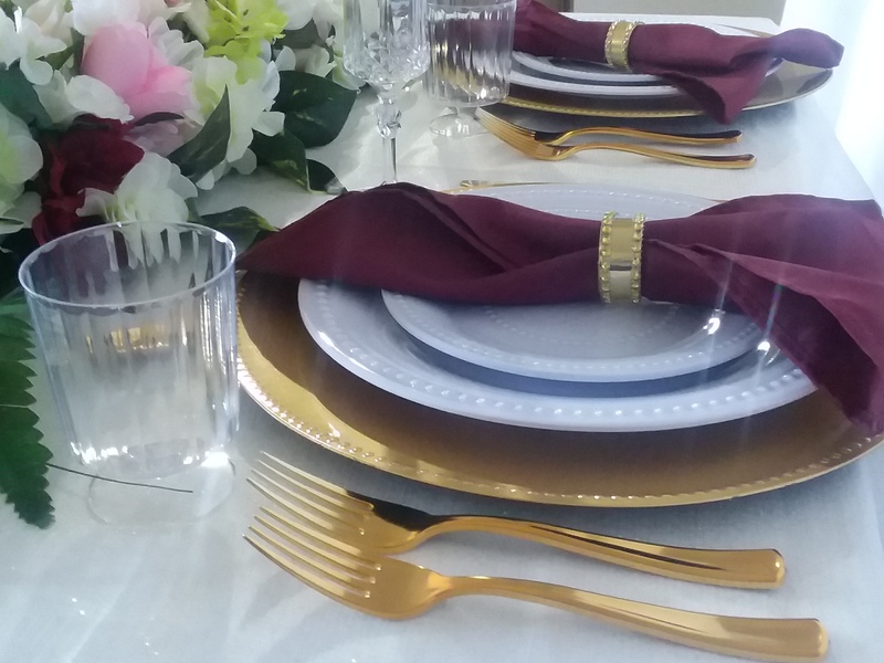 Sweetheart table pic1.jpg