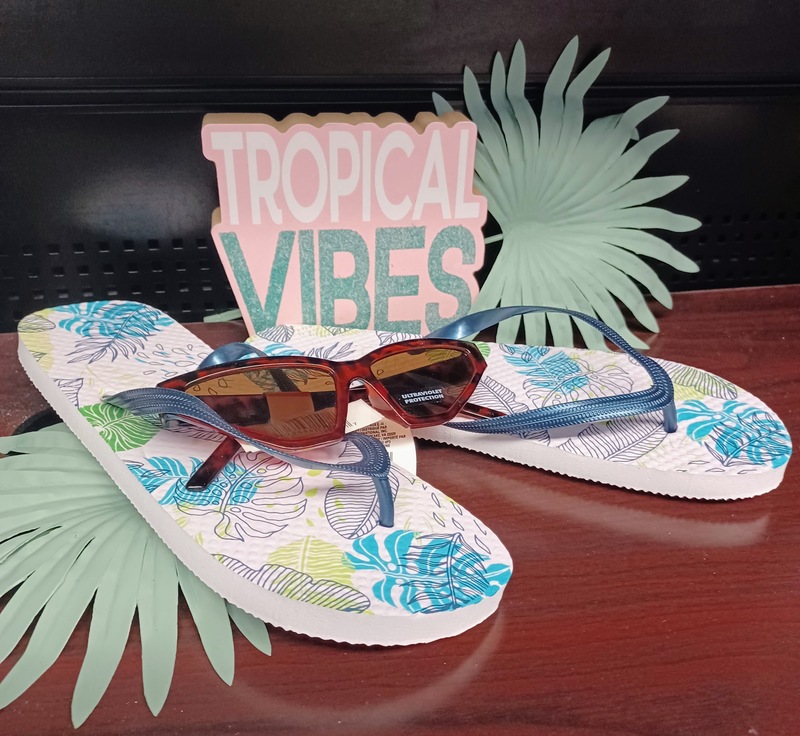 Tropical Vibes 20220414_175141 (1).jpg