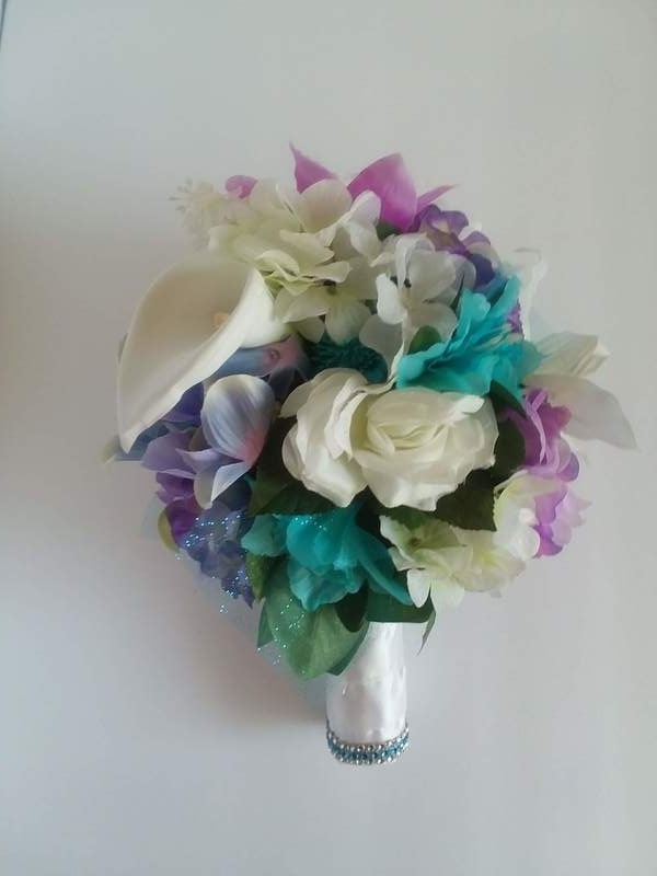 Turquoise maid of honor bouquet.jpg