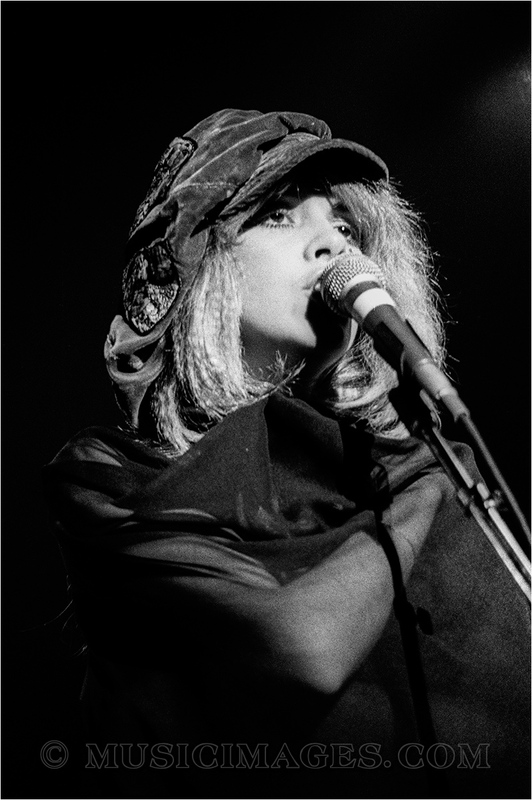 B157-30.jpg :: Stevie Nicks - Berkeley Community Theater, Berkeley, Ca. 2/28/77