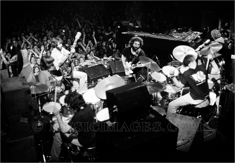 B169-34.jpg :: Winterland, San Francisco, Ca 3/20/77